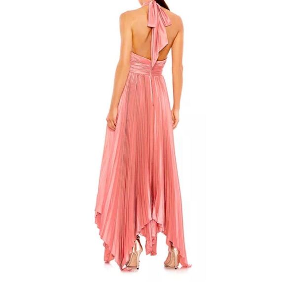Mac Duggal Pleated Halter Gown in Rose Pink Size 4 - Picture 2 of 10